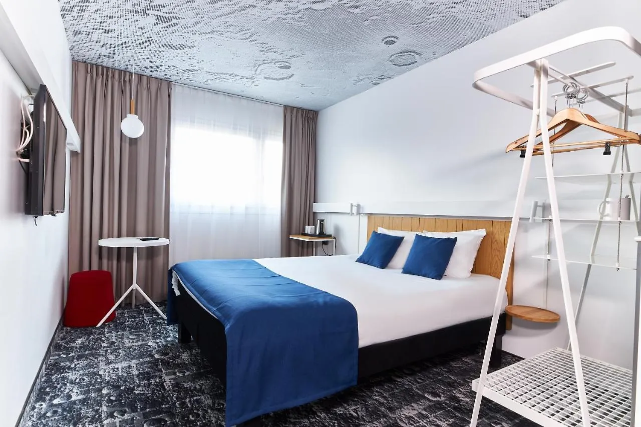 Ibis Warszawa Centrum 2*, Warsaw