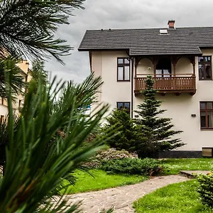 Gimnazjalna 5 - I W Centrum Zakopanego , Zakopane Polska