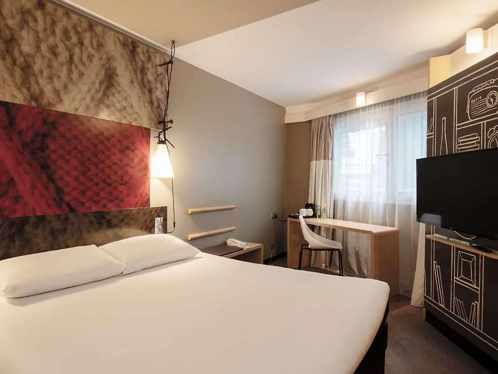 Ibis Warszawa Centrum Hotell