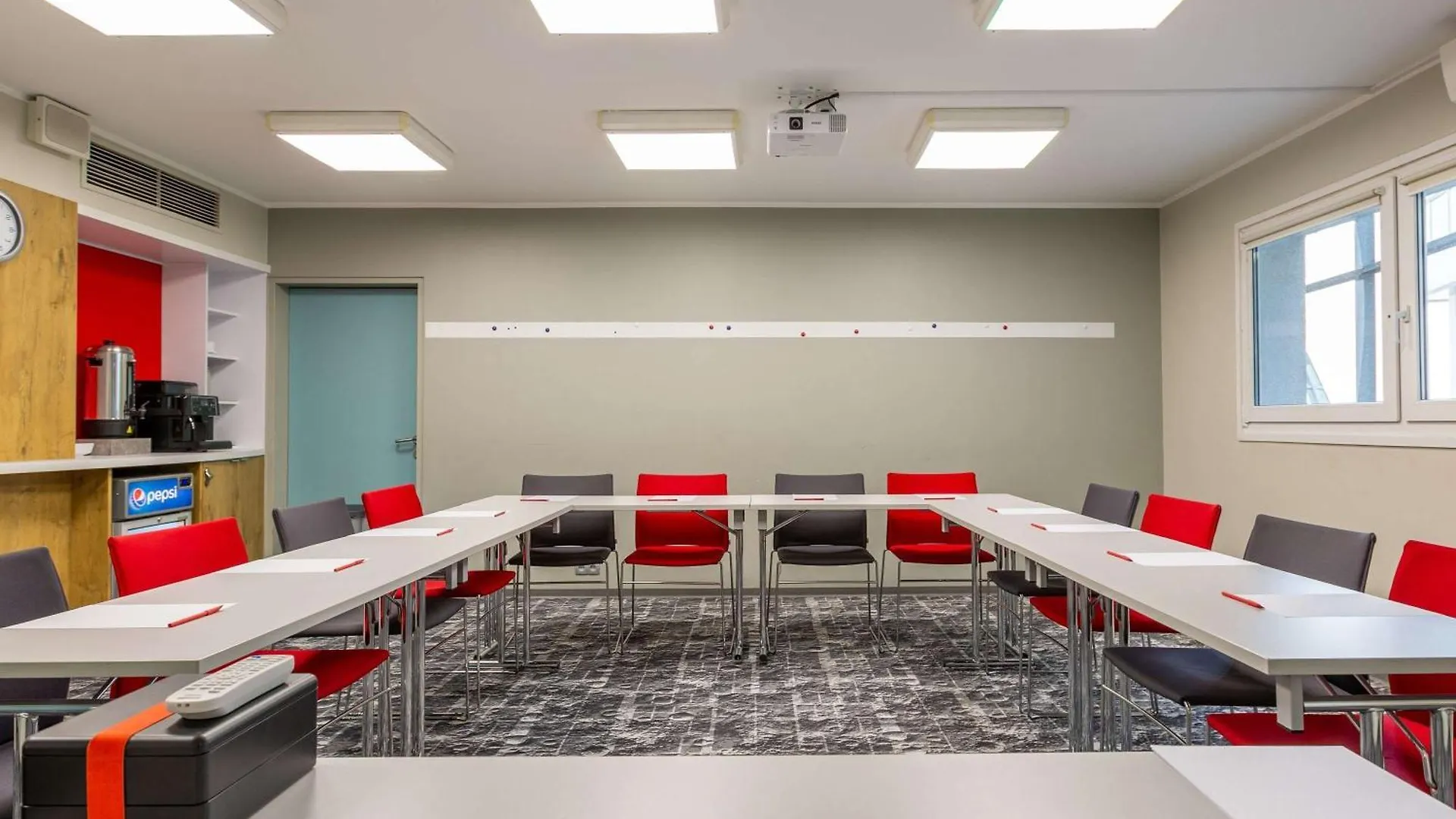 ** Hotel Ibis Warszawa Centrum Polónia